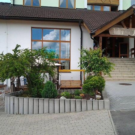 Hotel Villa Siesta Vysoke Tatry Bagian luar foto