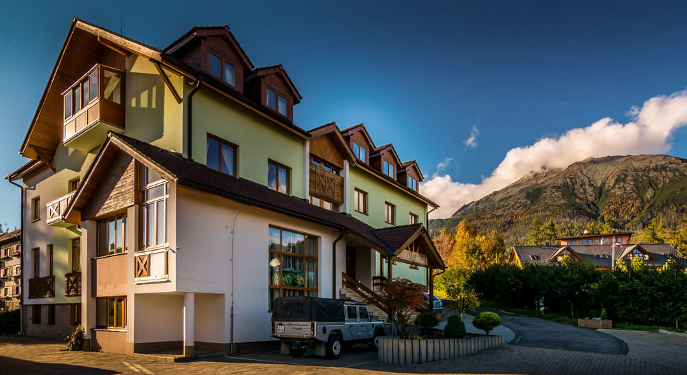 Hotel Villa Siesta Vysoke Tatry Bagian luar foto
