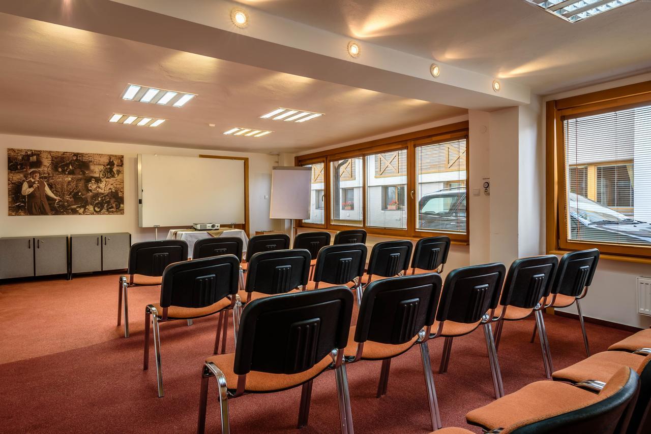 Hotel Villa Siesta Vysoke Tatry Bagian luar foto