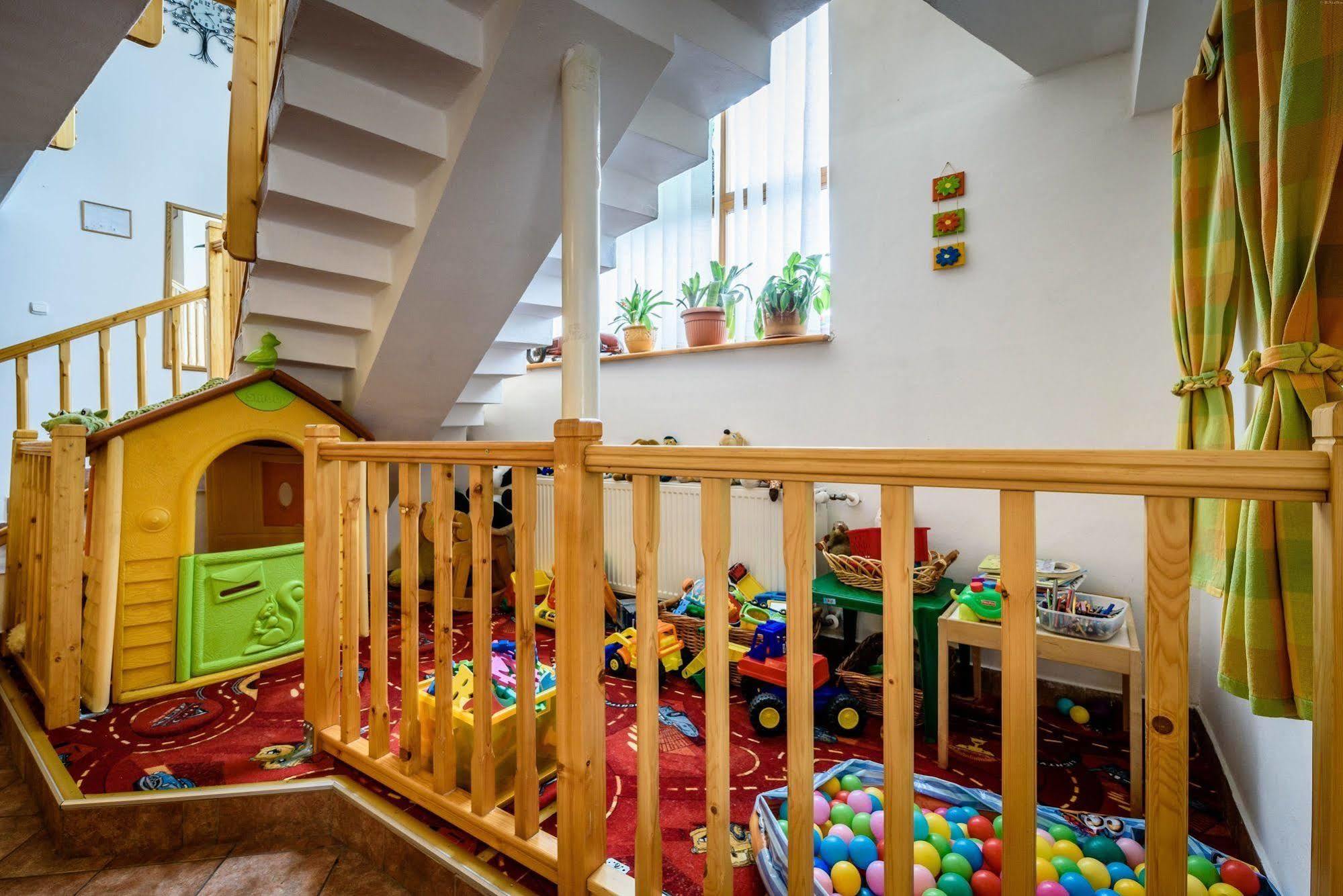 Hotel Villa Siesta Vysoke Tatry Bagian luar foto