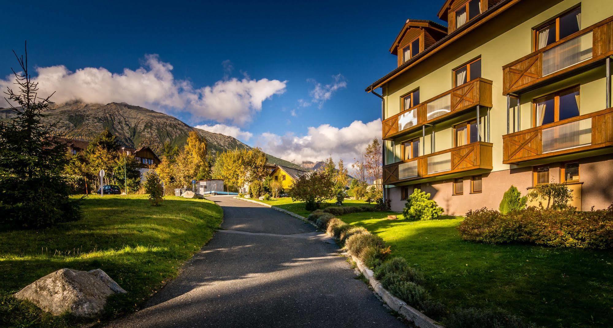 Hotel Villa Siesta Vysoke Tatry Bagian luar foto